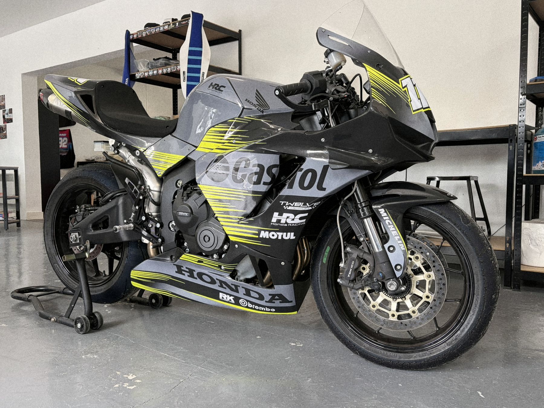 Honda CBR piste avec kit déco Twelve Design